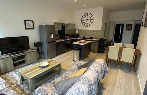 Excideuil Apartment | Private apartment with terrace and swimming pool