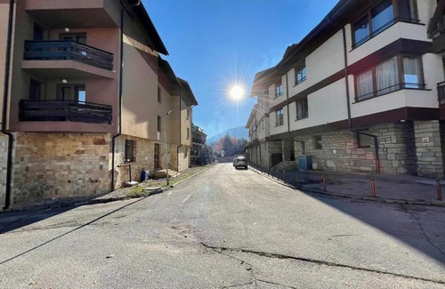 Kvartal Noviya Grad Apartment | Private Apartments next to Bellevue Residence