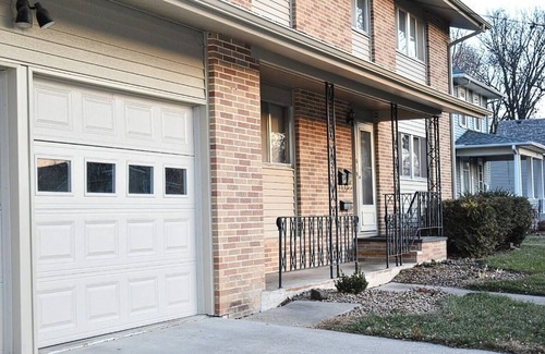 Eagle Grove Apartment | Private Apt w/Washer/Dryer-Parking-Kitchennn