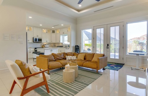 Brownsville House | Private Backyard Pool: Brownsville Family Home!