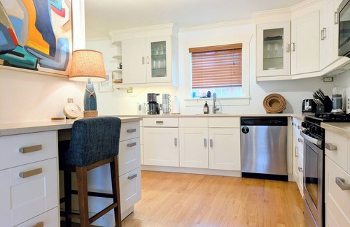 Whittier Heights House | Private Ballard Bungalow