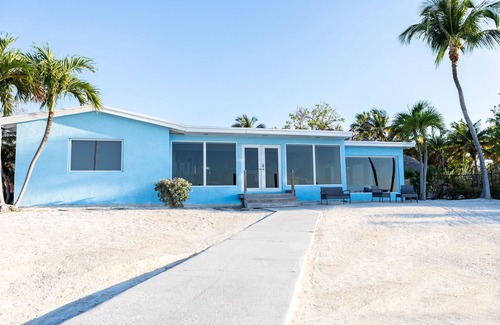 Islamorada House | Private Bayside Waterfront Home 2 acres, Beach, Deep Water Boat Dock