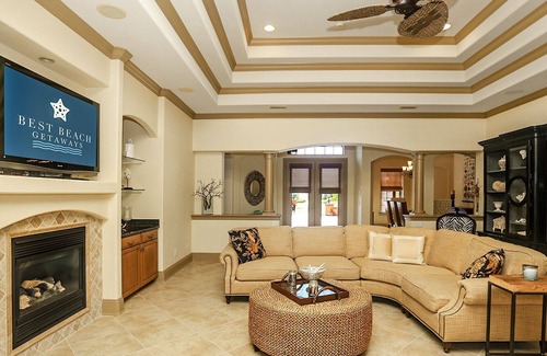 Gulf Pines House | Private Beach Access! ! Heated Pool! 5 Bd/3 Ba home in Destin