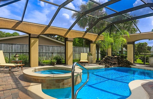 Gulf Pines House | Private Beach Access! ! Heated Pool! 5 Bd/3 Ba home in Destin