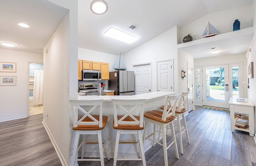 Seaspray House | Private Beach Access~6 Seat Golf Cart~Updated and Added Baths~Community Pool