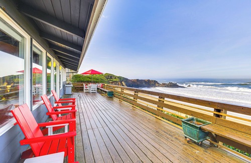 Lincoln Beach House | Private Beach Access: Serene Escape in Depoe Bay