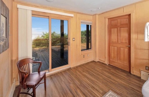 Norton Shores Cabin | Private Beach, Beauty, Seclusion