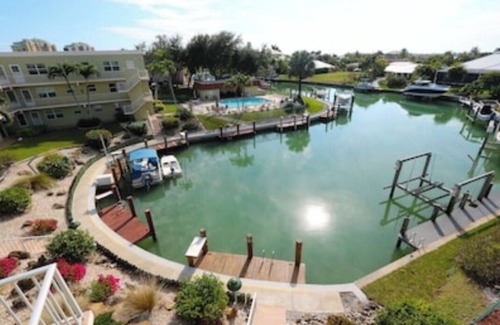 Marco Island House | Private Beach FREE Parkng Waterfront townhouse w/canal view & multiple balconies