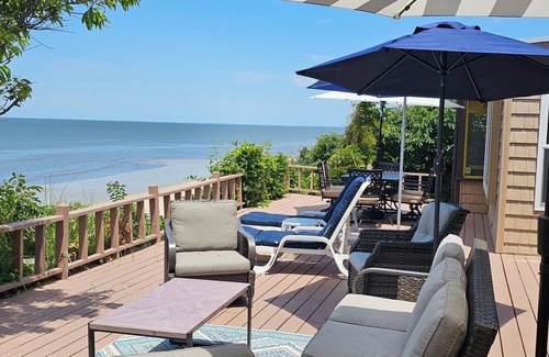 Villas House | Private Beach Front, Water Front, Pet Friendly, Enjoy the Amazing Sunsets
