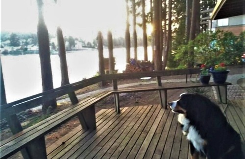 Olympia Cottage | Private Beach on Puget Sound - Waterfront Cottage - 3 Bedrooms - Sleeps 6