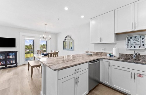Gulf Place Condo | Private Beach Access at Gulf Place~ 3 Pools,Tennis