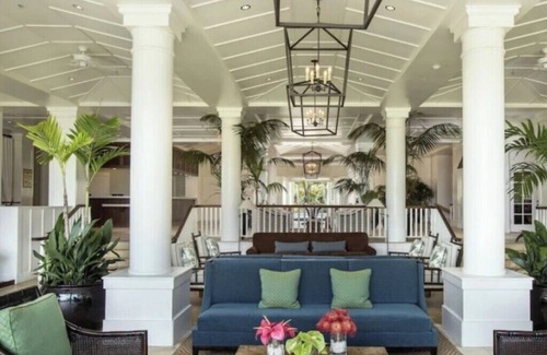 Hanamaulu Apartment | Private Beachfront Ocean View w/Resort Amenities!