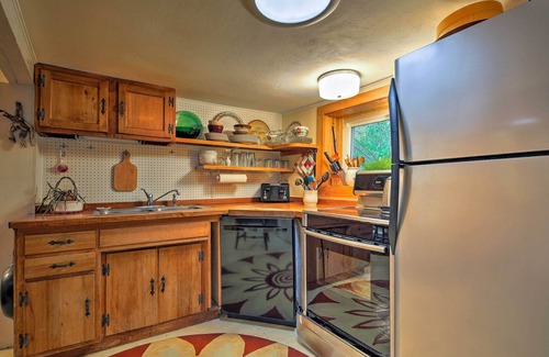 Brewster Cottage | Private Brewster Cottage Near Beach & Harbor!
