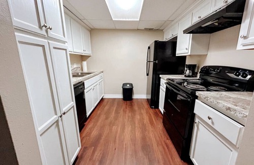 Central City Apartment | Private Budget Rental–Near Downtown and Beach