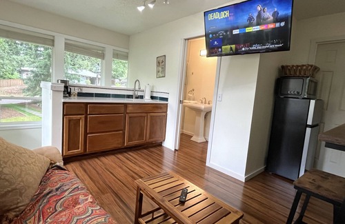 Bull Mountain Apartment | Private Bull Mountain Apartment