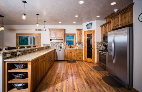 Tamarack Resort Cabin | Private Cabin at the Foot of West Mountain- Hot Tub