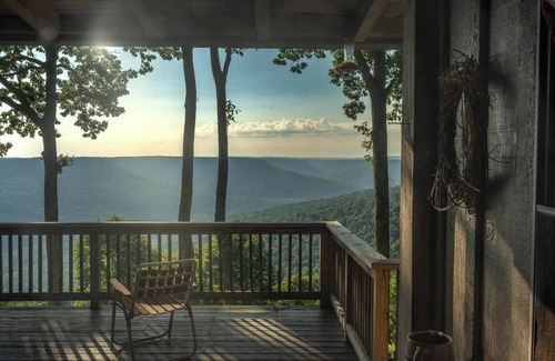 Beersheba Springs Cabin | Private Cabin Overlooking Savage Gulf State Park