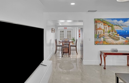 Driftwood Villa | Private CasaBella🌻5Bedroom3Bath 2Jacuzzi Villa