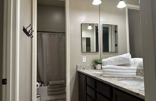Queen Creek Apartment | Private Casita in the Creek close to everything! Garage included W/EVL2 charger