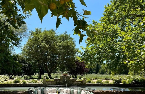 Lamanon House | Private castle with swimming pool in Provence