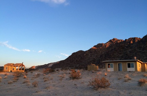 Wonder Valley Cabin | Private charming cabin near joshua tree national park. Views , privacy, nature
