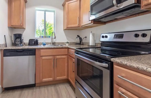 The Roads House | Private Charming Guesthouse in Little Havana