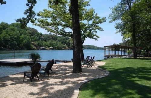 Mid America Cottage | Private - Clean - Comfortable With A Great View and Easy Lake Access