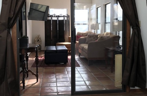 Fredericksburg Villa | PRIVATE & CLEAN The Artisan Villa close to Main Street Great Outdoor Area