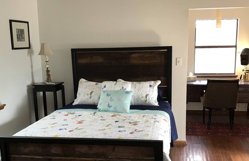 Fredericksburg Villa | PRIVATE & CLEAN The Artisan Villa close to Main Street Great Outdoor Area