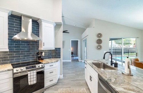 Allen's Ridge House | Private Coastal Getaway to Connect and Celebrate