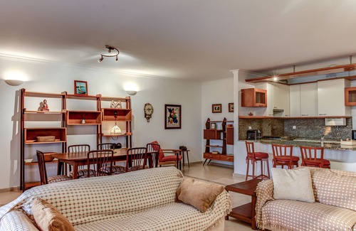 Ericeira Condo | Private condominium with exterior and interior swimming pool and tennis court