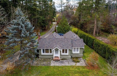 North Saanich Cottage | Private Cottage: charming 2 bed + 2 bath forest sanctuary