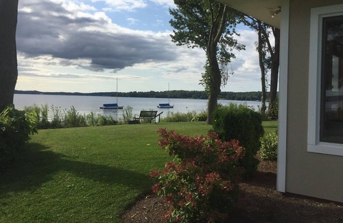 Niobe Cottage | Private Cottage on 80 Feet of Prime Lakefront-Stunning Sunsets.