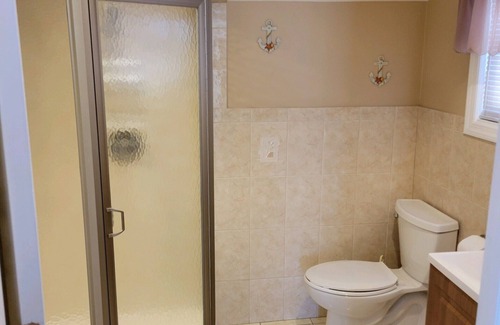 Ortley Beach Cottage | Private cottage set back just one block to beach
