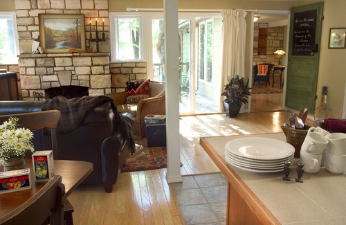 Eureka Springs Cottage | Private Cottage at Lake Resort - Unique, Quiet, Close to Town, Pets Ok