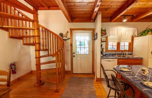 Boone Cabin | Private Cottage with Waterfall