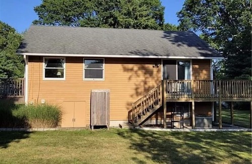 Kenyon House | Private & Cozy Beach House Green Hill~S. Kingstown RI~Matunuck~URI