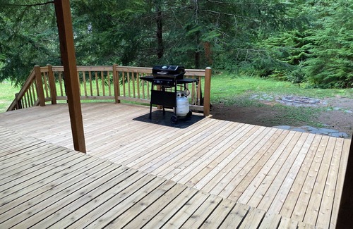 Enumclaw Cabin | Private Cozy Cabin Hike Mt.Rainier, Sunrise & Crystal Mt