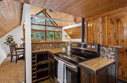 Sedro-Woolley Ski Chalet | Private Cozy Creekside PNW Chalet w/ Wood Stove!