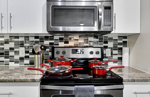 Houston Condo | Private cozy home near Galleria & Memorial Park