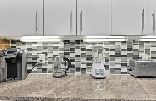 Houston Condo | Private cozy home near Galleria & Memorial Park