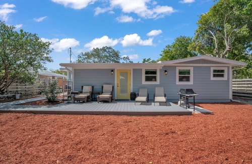 South Sarasota House | Private Cozy Sarasota Home by RedAwning