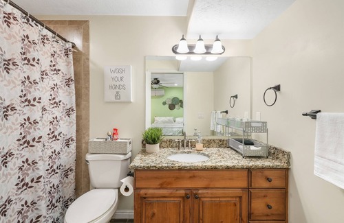 Layton House | Private Cozy Suite near Shopping & Hill AF Base