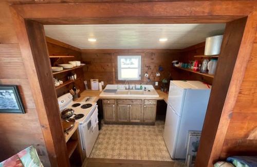 Atlantic House | Private Cozy Waterfront Cabin
