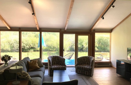 Jackson House | Private Creekside Oasis Mere Steps From Town