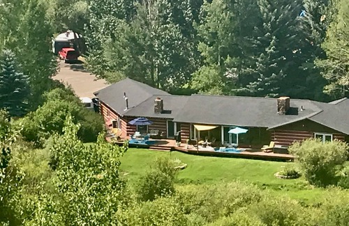 Jackson House | Private Creekside Oasis Mere Steps From Town