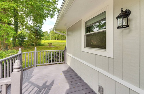 Sanford House | Private Deck & Yard: Home 3 Mi to Dtwn Sanford!