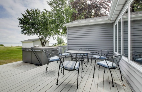 Fond du Lac House | Private Dock + Yard: Tranquil Lake Winnebago Home
