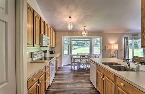 Thompson House | Private Dog-Friendly Home: 3 Mi to Elk Mountain