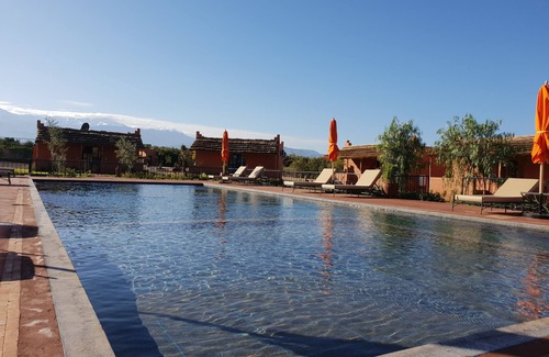 Ait Zat House | Private domain from 10 to 32 people, 9 bungalows, 4 of which with private swimming pool. Marrakech